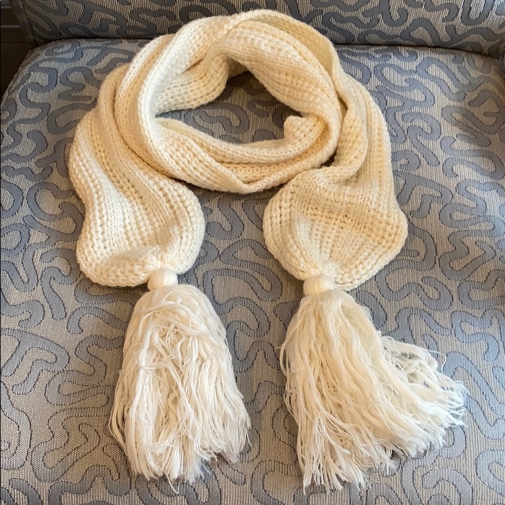 CHARTER CLUB white/cream scarf